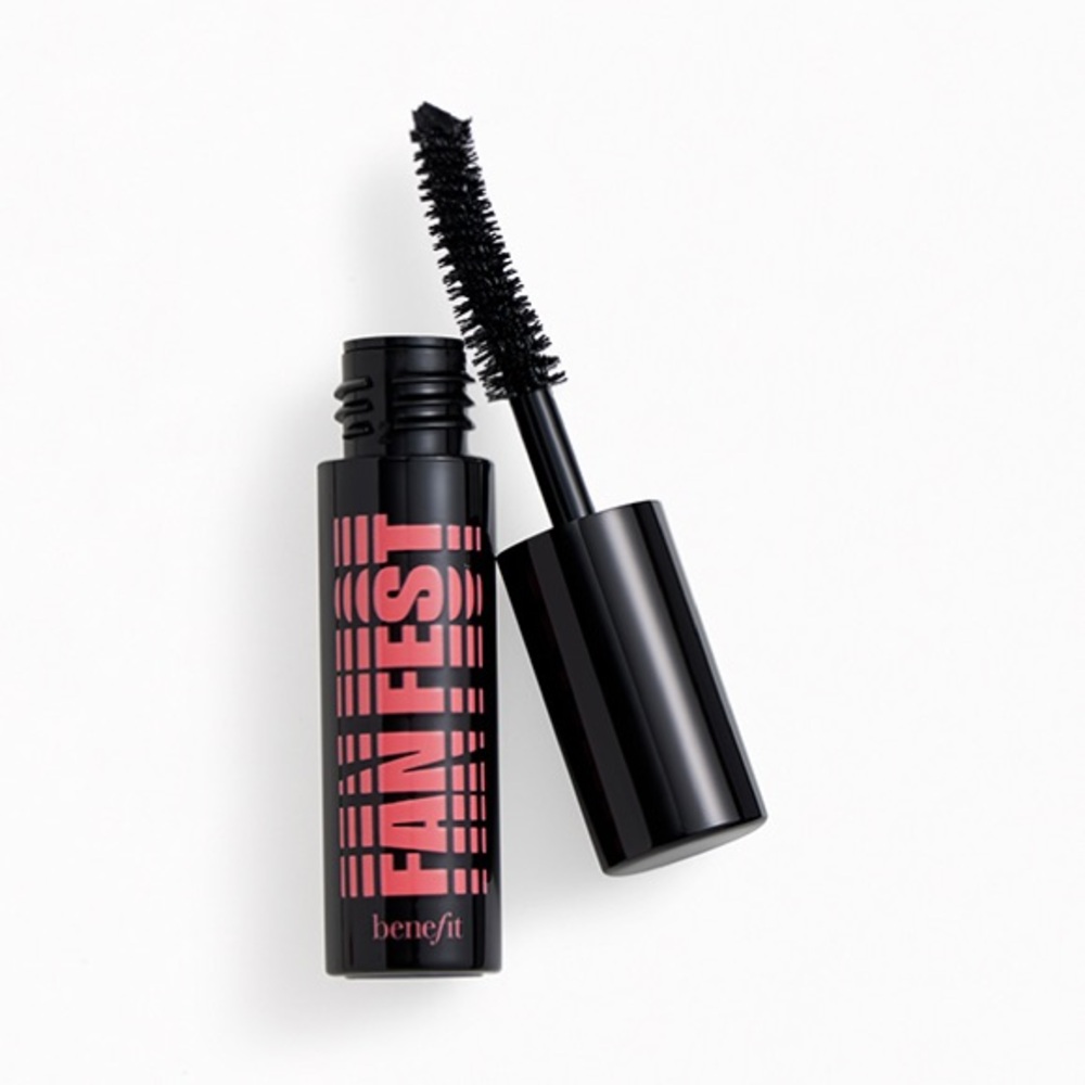 ✨5 for 30✨ Benefit Fan Fest Fanning & Volumizing Mascara